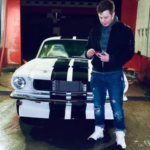 Meet your Posher, Alex